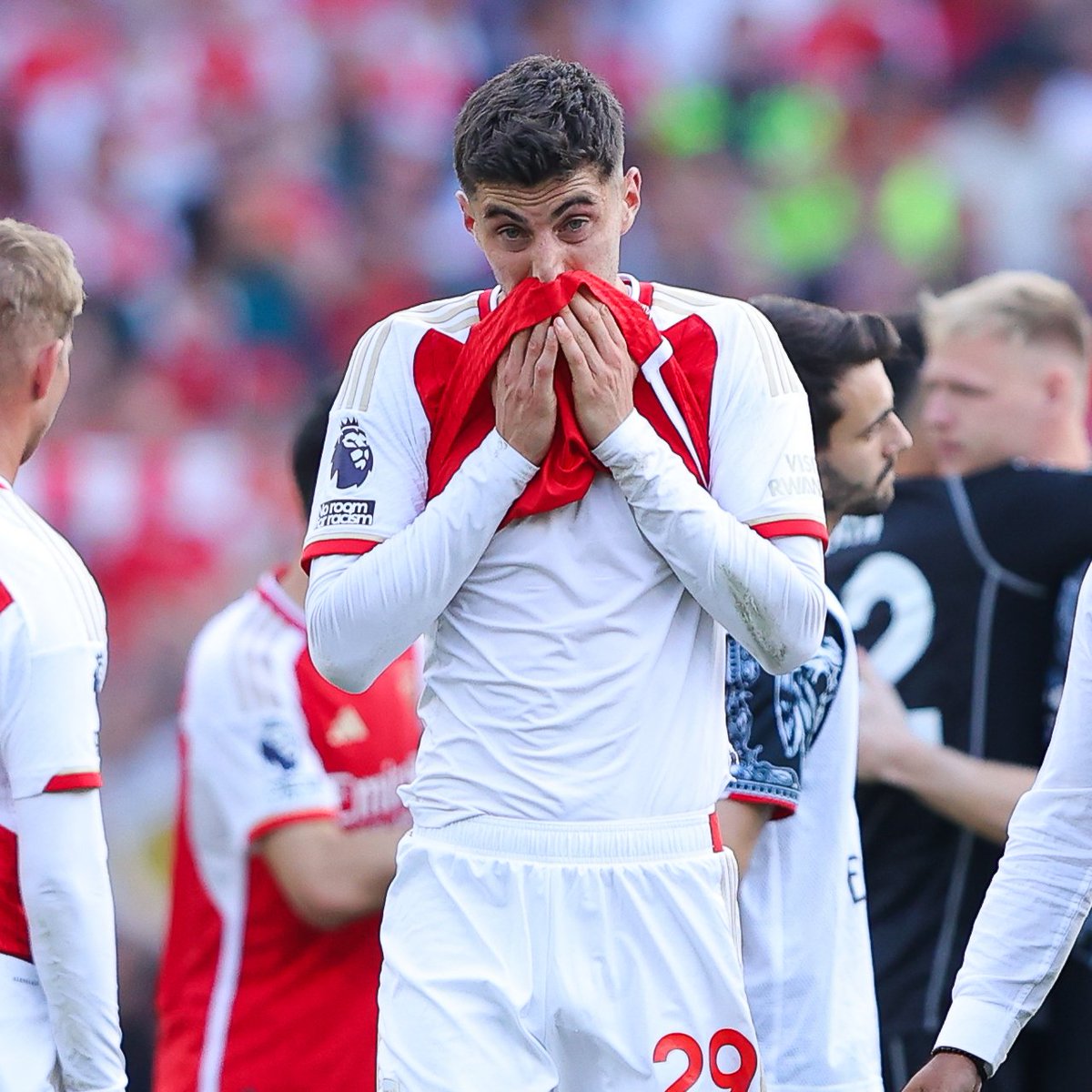 Kai Havertz in the run in:

⚽️🎯 vs Newcastle 
⚽️🎯 vs Sheffield Utd 
⚽️ vs Brentford 
🎯 vs Luton 
⚽️🎯 vs Brighton 
⚽️⚽️ vs Chelsea 
⚽️🎯 vs Tottenham 
🎯 vs United 
⚽️🎯 vs Everton

He stepped up ⬆️👏