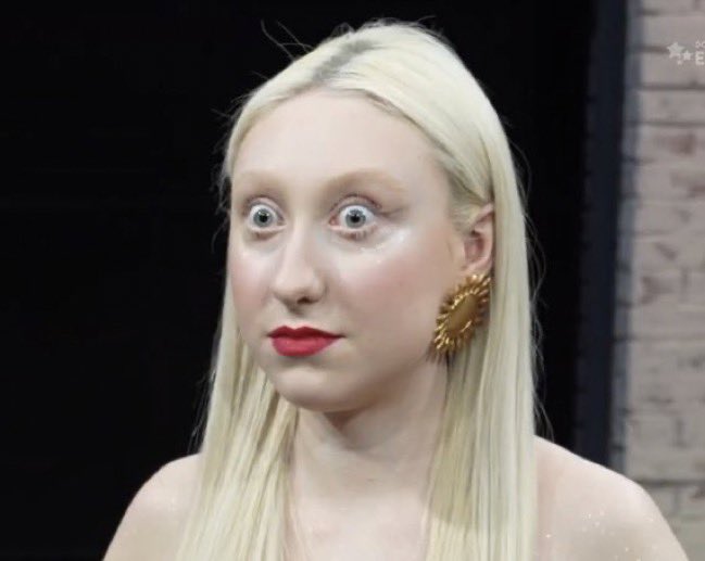 Ja po zobaczeniu synkretyzmu w pierwszym temacie i Sklepów Cynamonowych w drugim #Matura2024