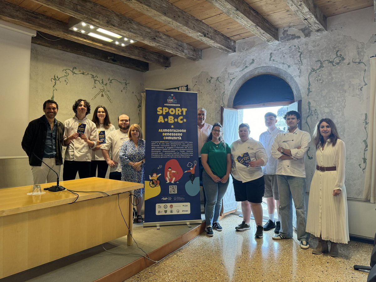 CymoeddC's tweet photo. Day 13
Today we met @provtreviso for an official greeting to our @ColegyCymoedd students #italymeetwales @CymoeddC @TaithWales https://t.co/uNJaMYuXt0