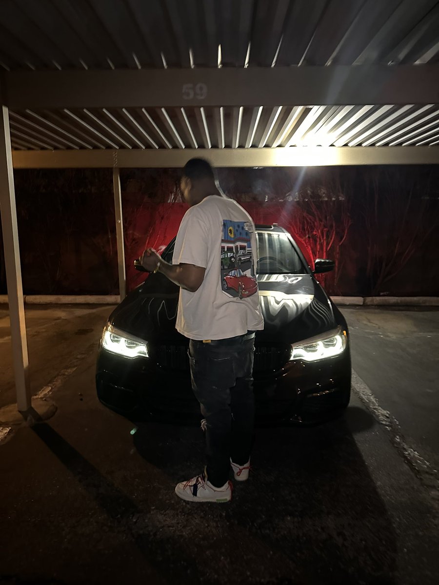therealSupremeC's tweet photo. I'm like Go Crazy then 
big 540 i ain't in no baby beem 🥶 https://t.co/awd4IvPLks