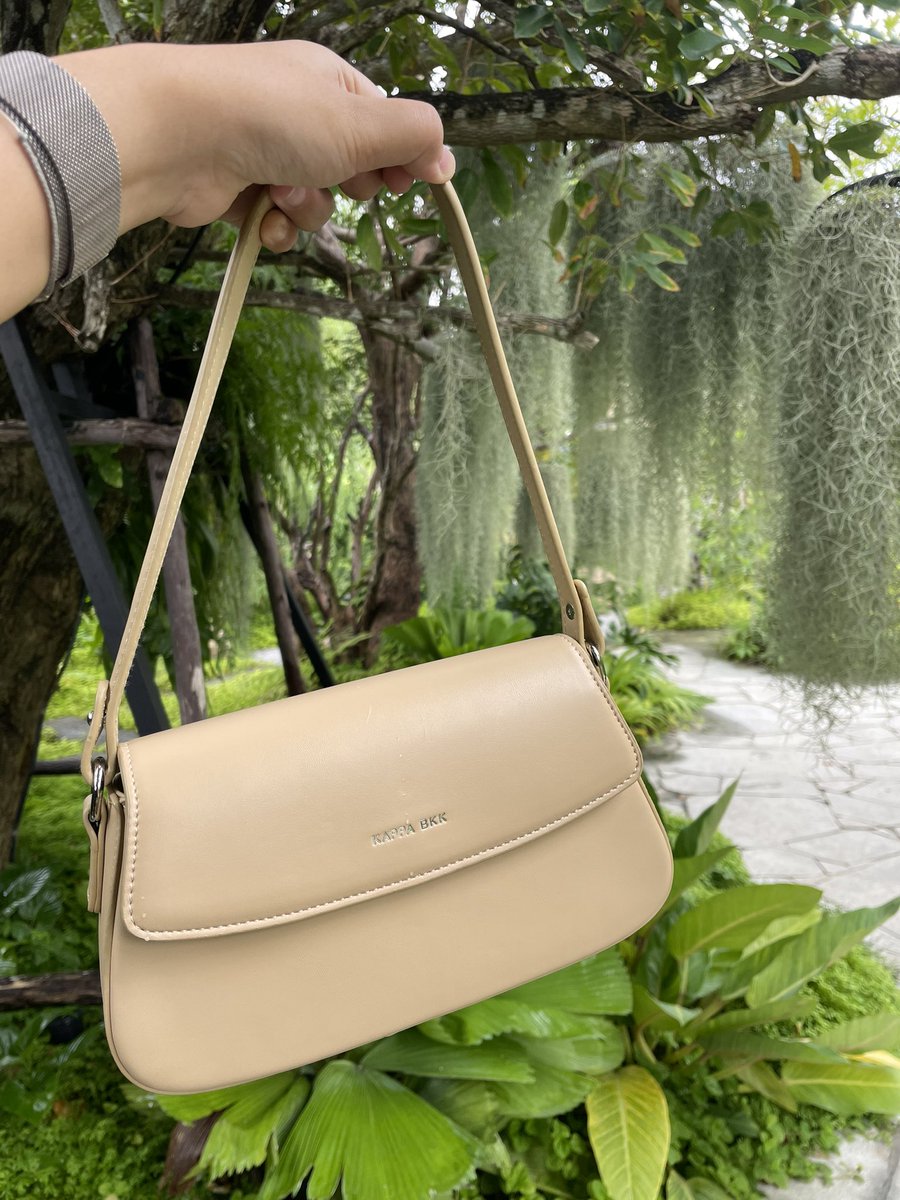 earnestlys's tweet photo. แนะนำของแบรนด์ KAPPA.BKK รุ่น Monet Classic Bag กระเป๋ารุ่น Monet อัพไซส์ สี Peanut Butter จึ้งมากกก งบไม่ถึงพัน แต่ใช้แล้วดูแพงมากกก
พิกัด https://t.co/HYSigIfXwq https://t.co/NciBFl9KKS