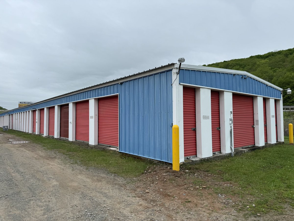 StoragePainter's tweet photo. Excited to share our latest project completed in Parksville, New York! Check out https://t.co/scCu3ocec5 for more details. https://t.co/B3MfGctkeV