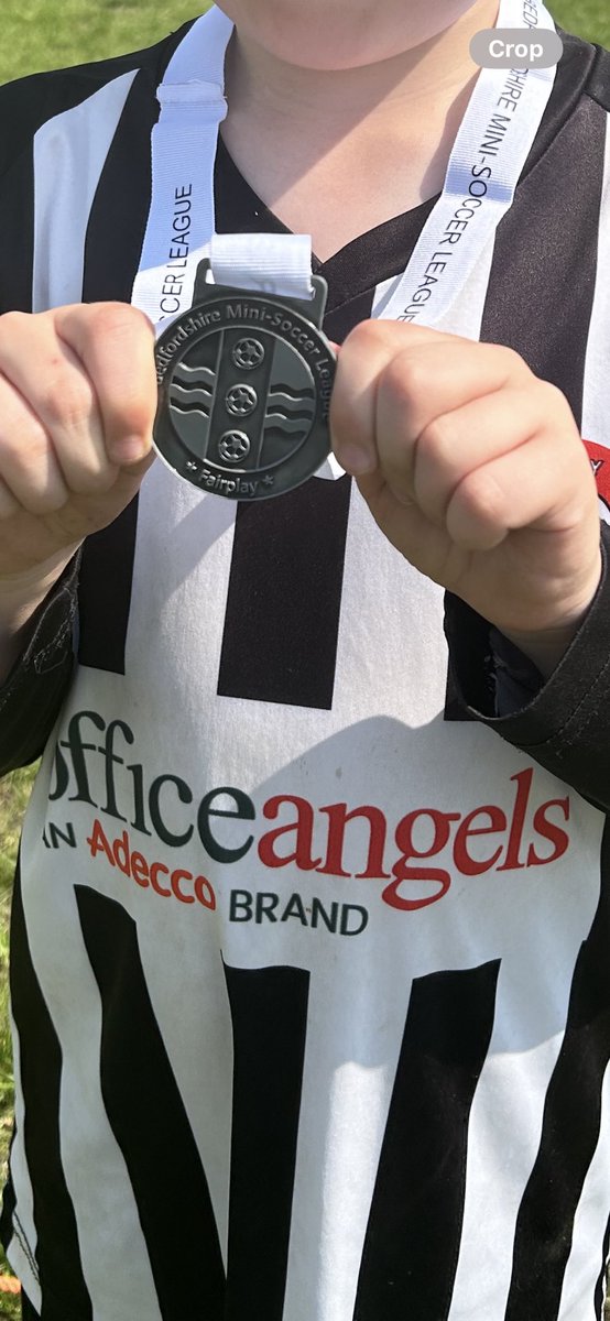 Masterson29's tweet photo. Sandy FC collecting winners medals 🥇, thank you to our sponsor  @Adecco_UK https://t.co/QyveLseCJS