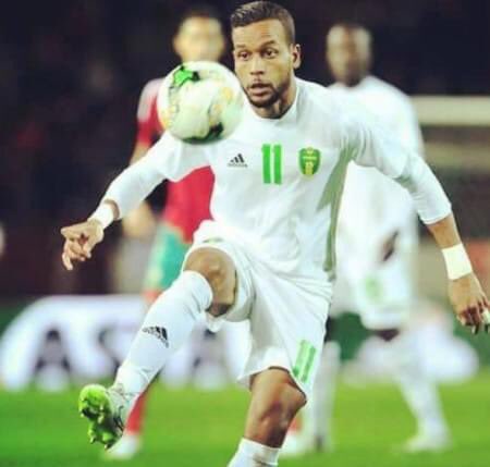 salka_Meed's tweet photo. نجم المنتخب الوطني سابقا و نادي أفسى نواذيبو حاليًا، الهداف التاريخي للمرابطون مولاي خليل بسام أعلن عن افتتاحه لأكاديمية رياضية خاصة بإسمه "Bessam Academy). https://t.co/zMvpTN0EX5
