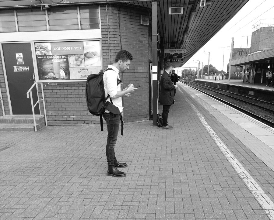 WIGAN. North Western station. Waiting for the train. #Wigan #WiganNorthWestern #railways #railwaystation #blackandwhitephotography