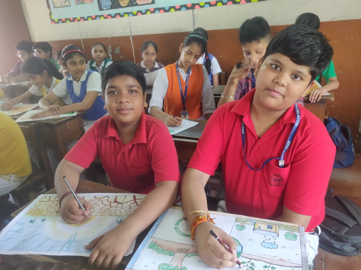 terieiacp23's tweet image. TERI-EIACP organized a poster making competition in DAV school, Mausam Vihar, New Delhi on the theme of land restoration, combating desertification and enhancing drought resilience on 14th May,2024.#generationrestoration #worldenvironmentday #proplanet