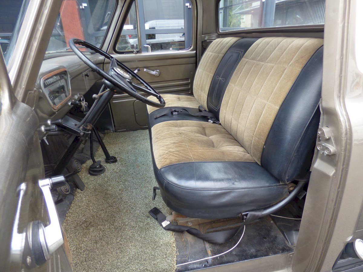 geeversnl's tweet image. We have a second generation Ford F-Series truck build in 1955. It has a smoke silver color with a beige interior and is in very good condition.

geevers.nl/en/inventory/f…

#ford #truck #fmodel #fseries #fordtruck #classiccars #geeversclassiccars