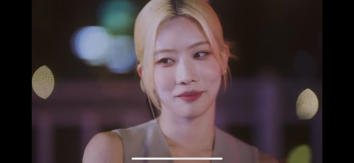 b___fly's tweet image. 𝑪𝒉𝒊𝒍𝒔𝒖𝒏𝒈 𝑿 𝑨𝑹𝑻𝑴𝑺 youtu.be/D1jTKoR8PJE?si… 來自 @YouTube

#ARTMS #칠성레이블 #Dall
#Devine_All_Love_Live #Air