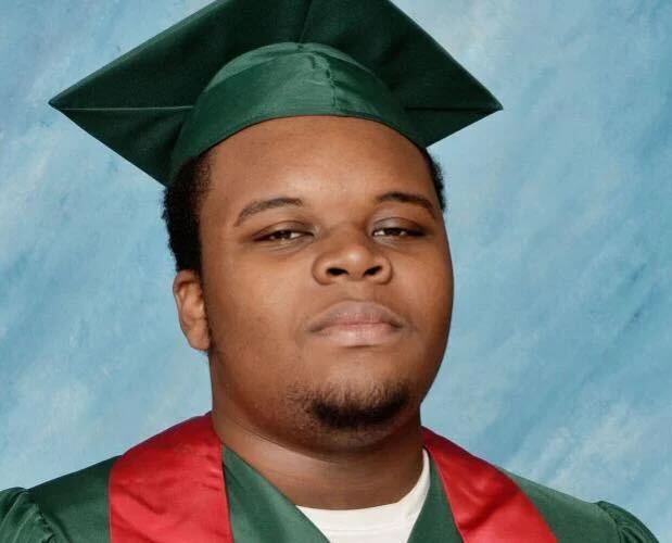 Michael Brown should be celebrating his 28th birthday today.

We will continue to say his name and fight for justice and accountability.

Sending love to his family and friends. 🖤