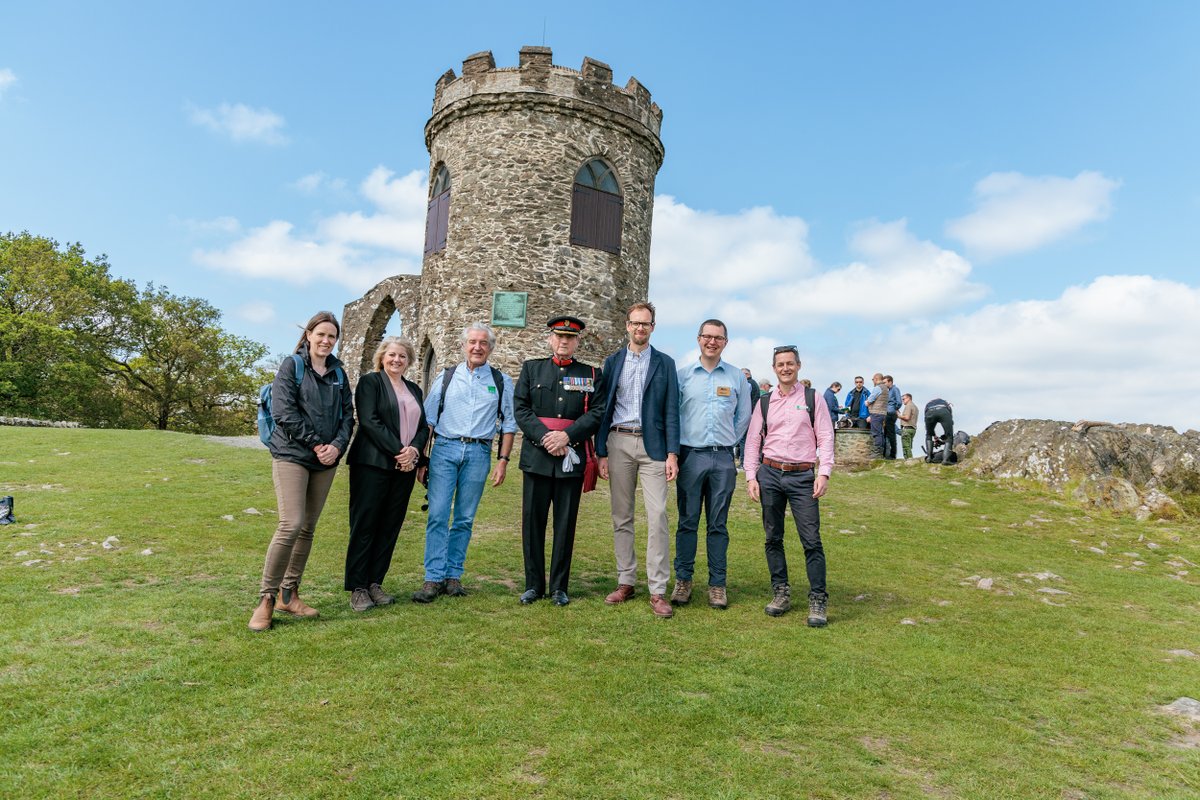 Representatives from the East Midlands area team attended the launch event today with colleagues from @NaturalEngland, @BradgatePark Trust and @LeicsCountyHall to celebrate. #NNRWeek @TonyJuniper 2/5