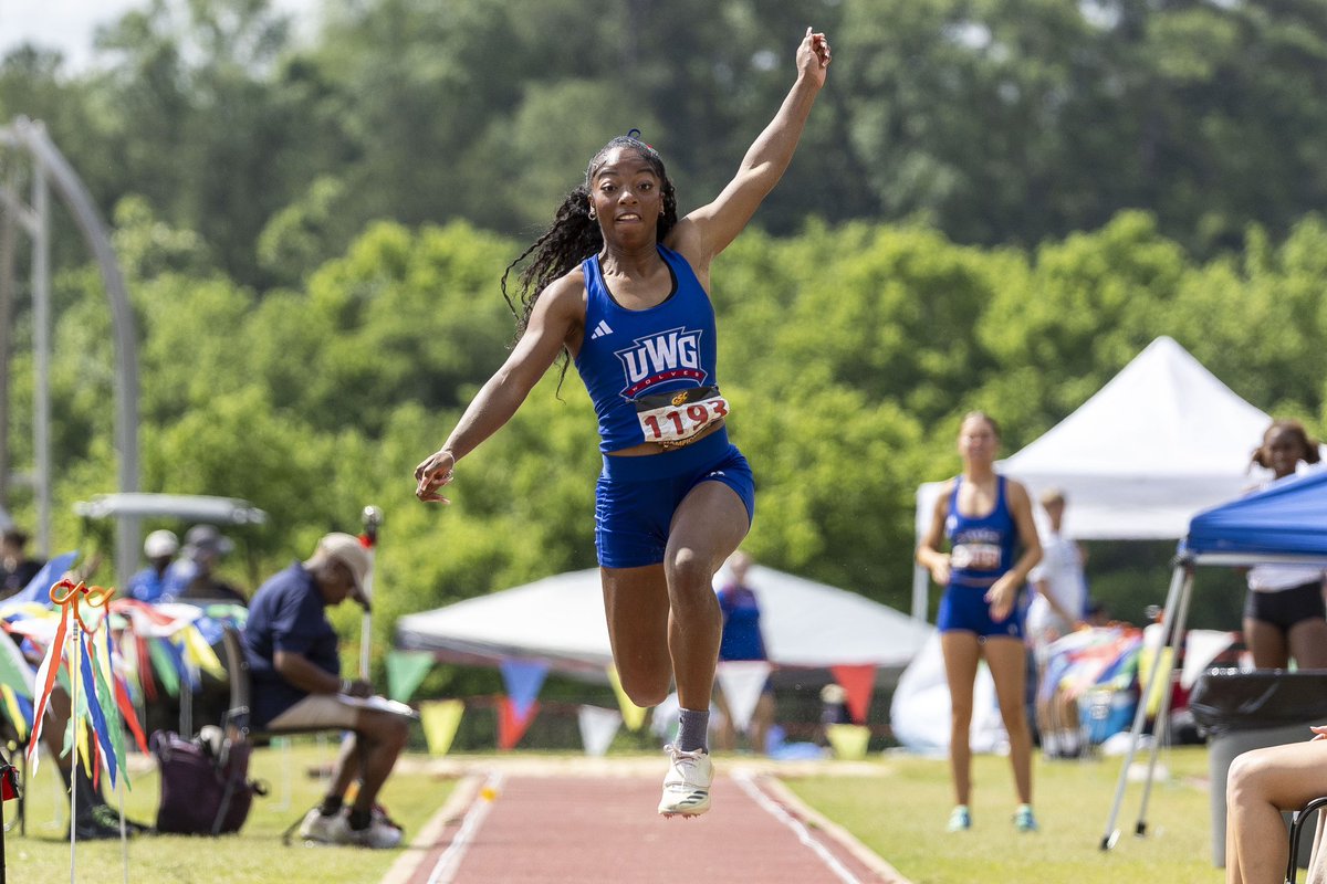 Congrats to our eight All-Region Selections! 👏🐺 📰: uwgathletics.com/news/2024/5/20… 📰: uwgathletics.com/news/2024/5/20… #WeRunTogether