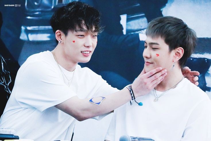 bobdong; bobby & donghyuk, the 2 peoples that match each other's freak ㅡ a thread 🧵