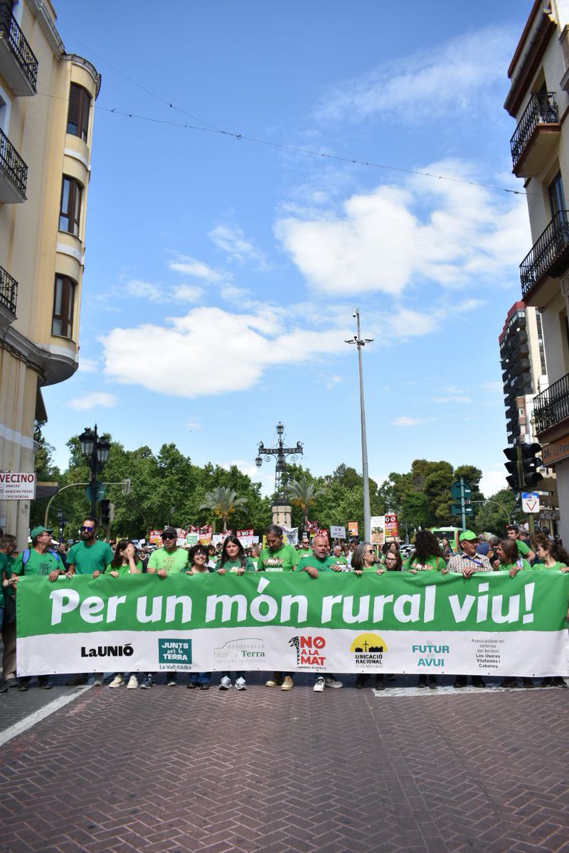 MaestratViu's tweet photo. Ferran Grau i la Plataforma No a la MAT Comarques de Castelló guanyen els Premis Maestrat Viu a la iniciativa anual 2024. 

Tota la informació a https://t.co/yxfyaqpfUw. https://t.co/SCYiJsTlAb