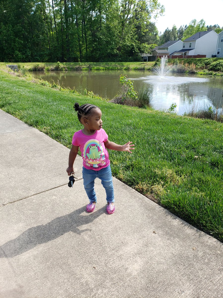 GTrekDSU's tweet photo. Isn't She Lovely 😍🥰 She's the most precious #GirlTrek walking partner I've ever had❤💞💙Gigi's Favorite Girl💗

#DurhamSistersUnited #SelfCare 
#GoodVibes #Serenity #walking 
#1inamillion #grandmasgirl https://t.co/YyqERA2iN7
