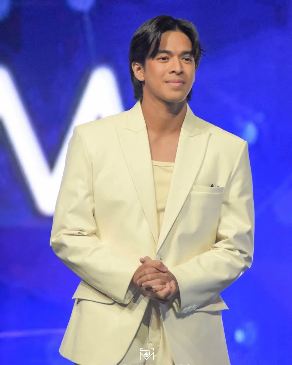 jinbabiesofc's tweet photo. Photog of @jinmacapagal_  by Mr. Jeremy Manio during #SignedForStardom2024 | Sparkle GMA Artist Center contract signing at GMA Network Center | May 16, 2024 https://t.co/A8i7bA8xeZ