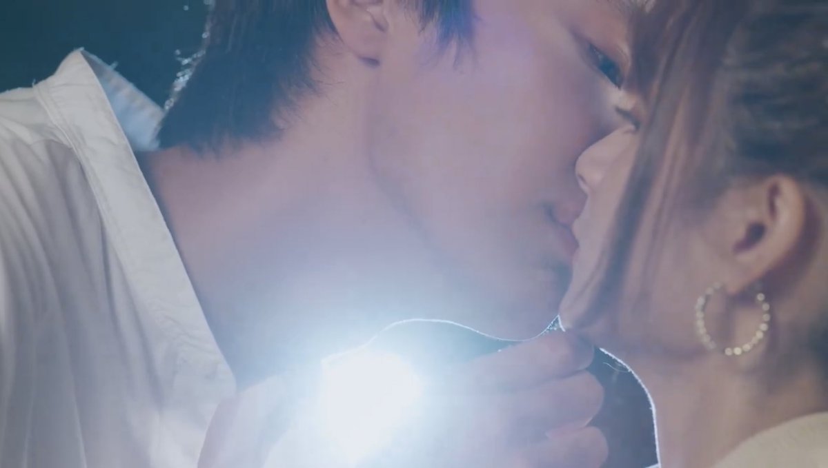 cloudvre's tweet photo. nothing could’ve prepare me for this dewprim kiss ntm… in the teaser????

#ALoveSoBeautifulTH 
#primiily #dew_jsu #dewprim https://t.co/httcK9i4RX