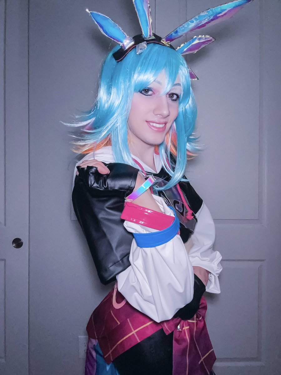 carrot_kigu's tweet photo. (Insert Neeko quote here) 🦎😗
#cosplay #lolcosplay #neeko #neekocosplay https://t.co/elhAjbIL6z