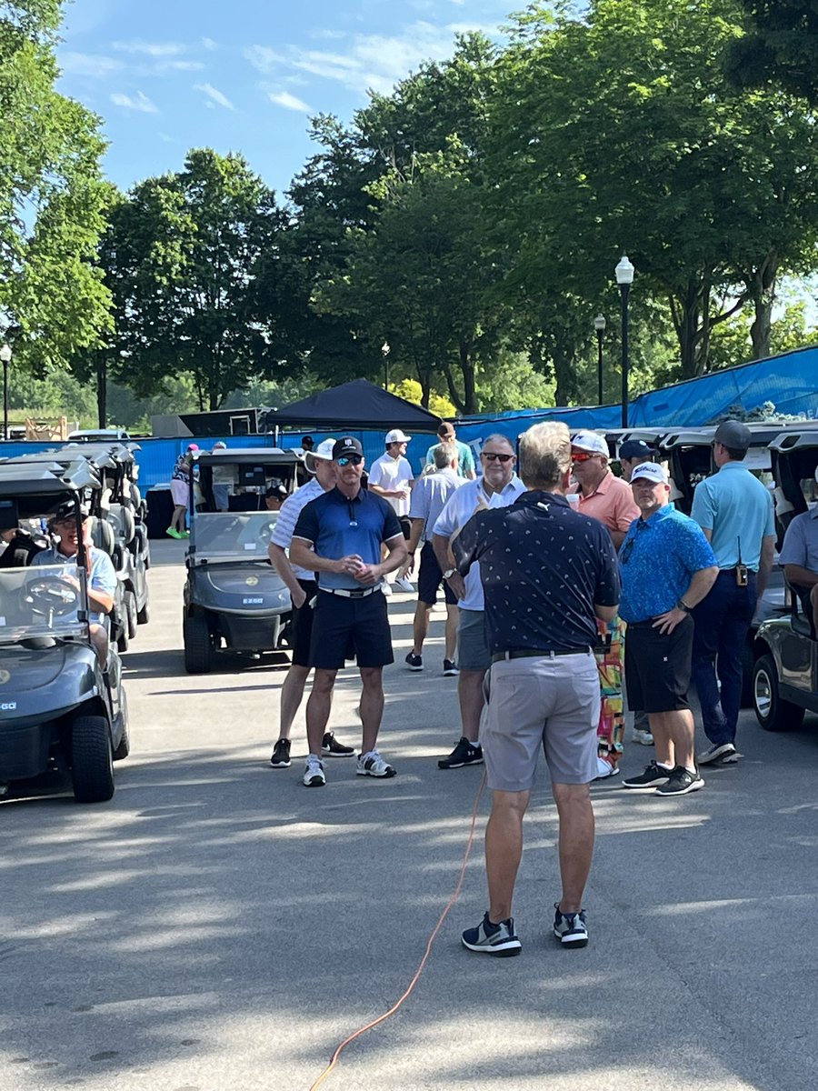 DJ_Shawn_Parr's tweet photo. Good morning from our 1st Shawn Parr Celebrity Classic! Weβre off and running. Stay tuned for more β³οΈππΌββοΈππ»ββοΈ Exciting stuff!!!!! #coolkidscampaign #shawnparrsacrossthecountry #vandylegendsclub https://t.co/AGVyCoKSuE