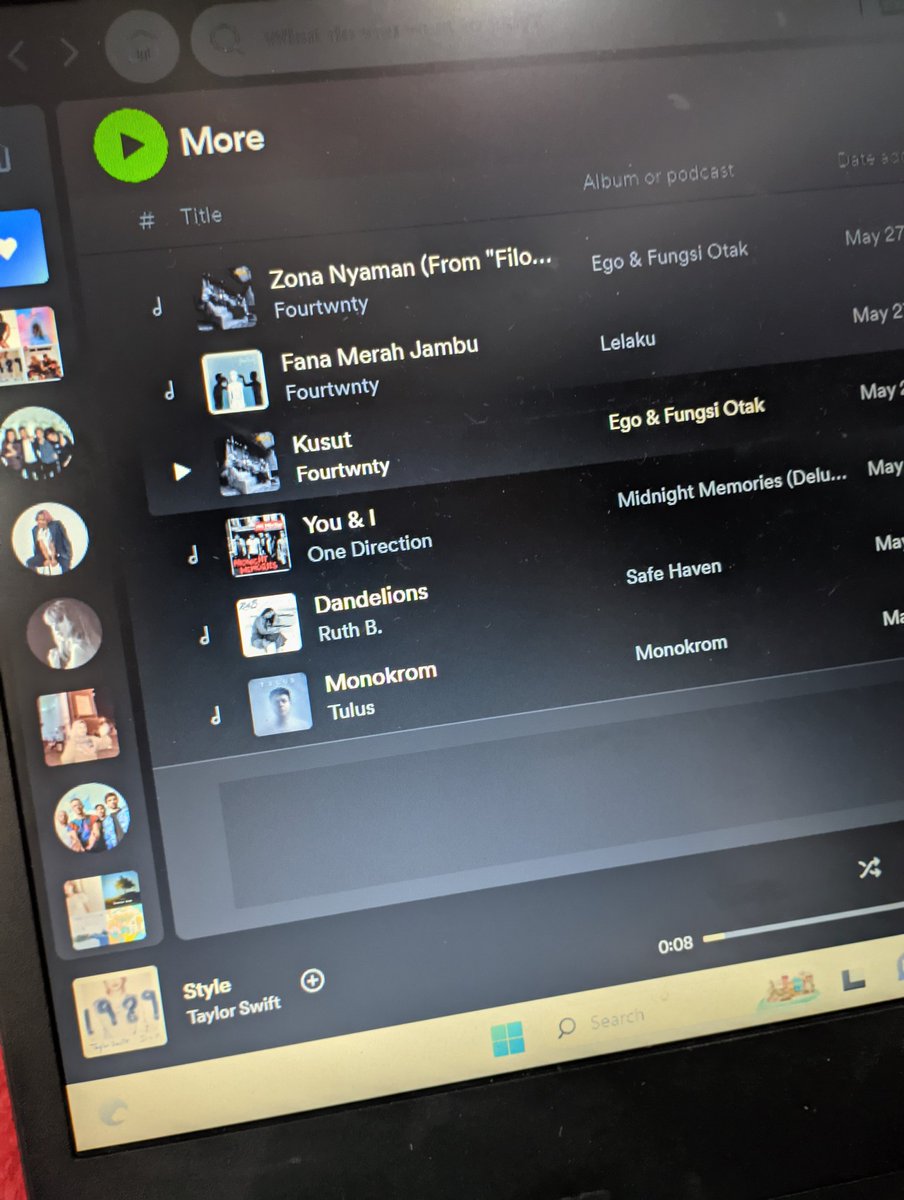 ajizzaaa's tweet photo. https://t.co/KAL4NrHBWy
Playlist orang yg ga bisa milih lifestyle https://t.co/GL4i2Br53x