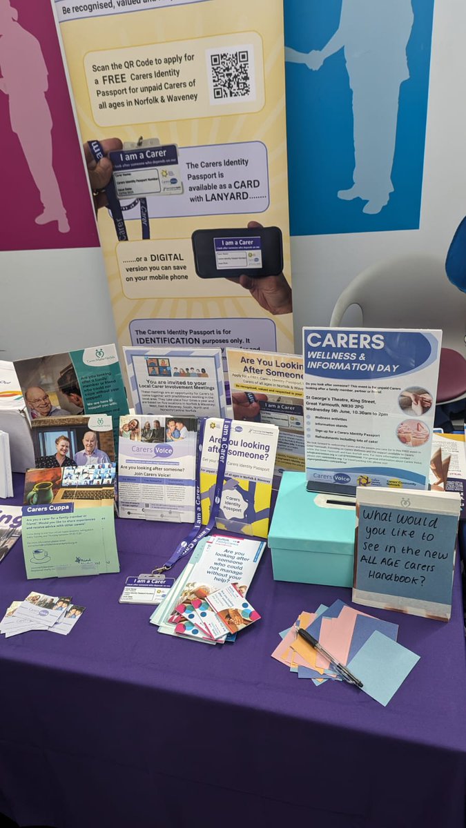 Lots of conversations with Carers today including staff at the @NNUH Dementia Fayre. Did you know 1/3 NHS staff are also unpaid Carers? These events are so important to share info about support for people looking after someone! More info can be found at improvinglivesnw.org.uk/carers