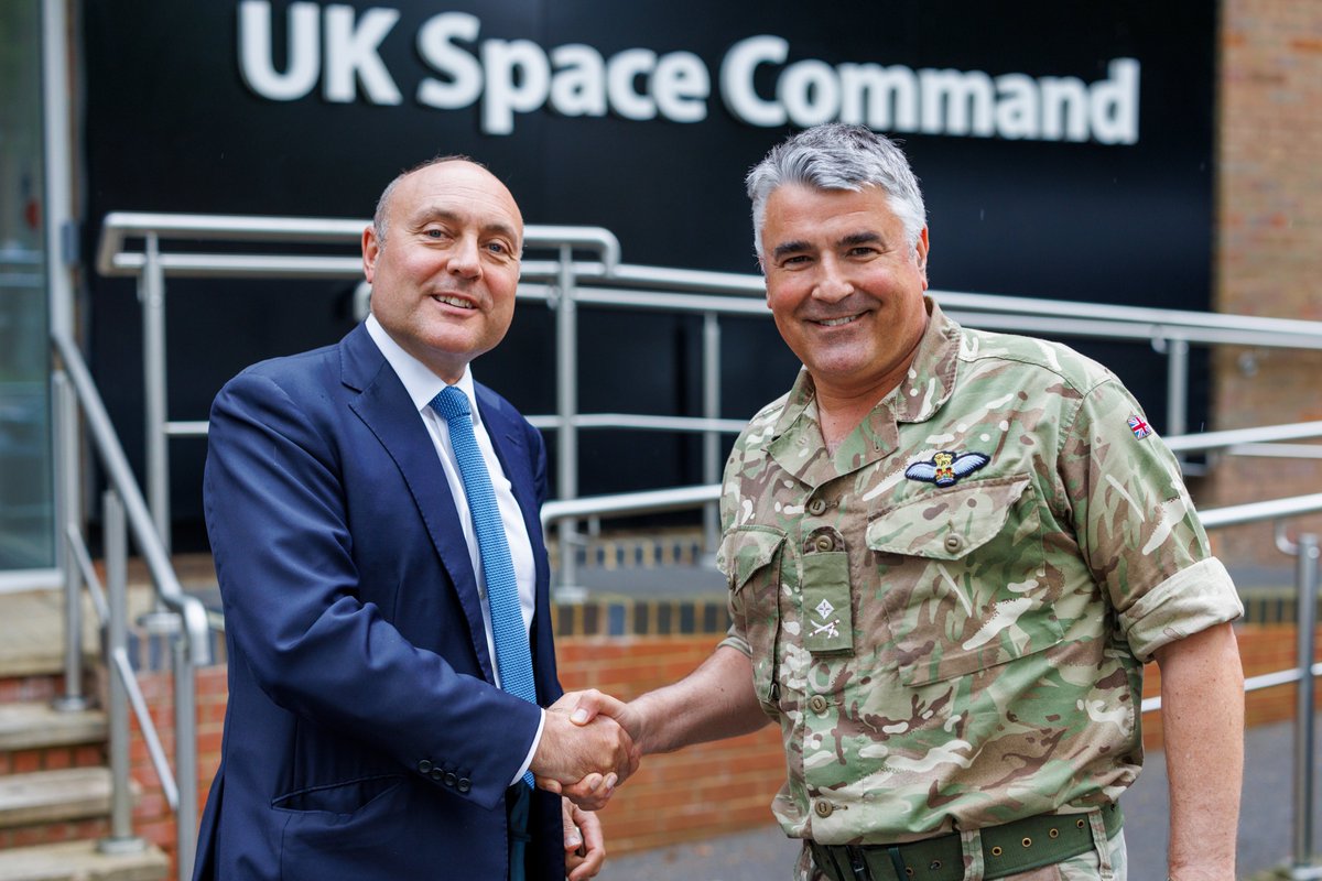 Honoured to have officially launched the National Space Operations Centre last week together with the @jcartlidgemp, AVM Godfrey and Maj General Tedman. This state-of-the-art facility is timely in safeguarding our interests in space and is an important addition to our space