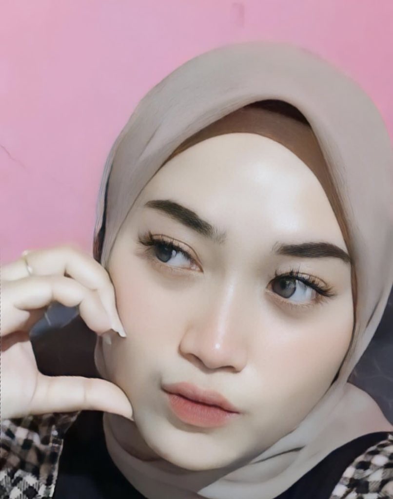 camervfa's tweet photo. Malam vidi jilatin pempek puspita ni 💦 open vcs sosmed minat wa aja tele #vcs https://t.co/mlF28ywmJq