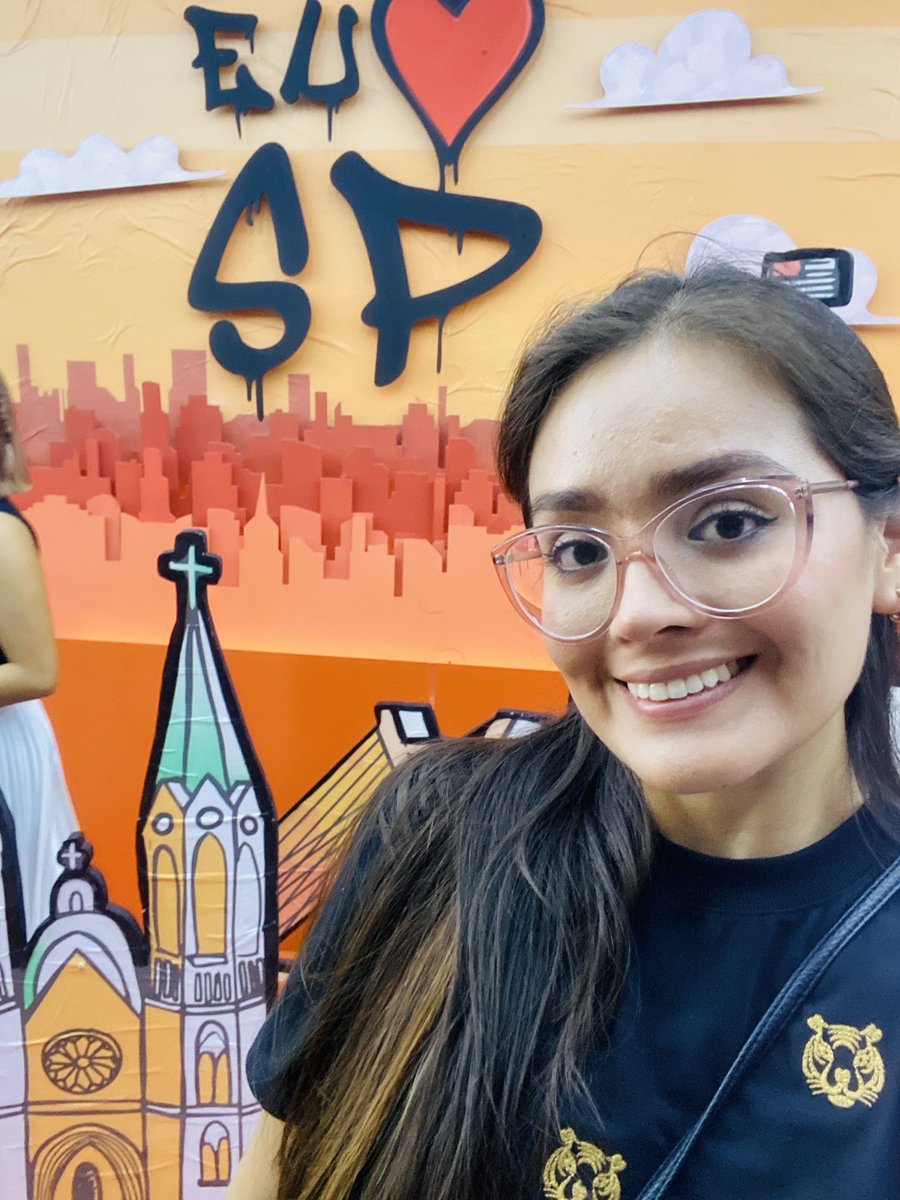 ____Fka's tweet image. No deja de sorprenderme mi capacidad para superar obstáculos y adaptarme al cambio tan rápido. Sigo siendo la misma pero una versión mejorada, ahora con nuevas amistades y un nuevo idioma a mi currículum :) 
Muito obrigada São Paulo 🇧🇷