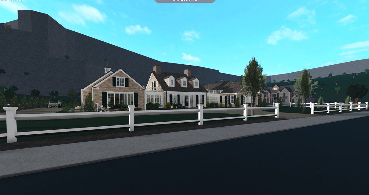Koshka_Denya's tweet photo. My HGTV dream home 2015 is fully finished!! 
I'm really happy with this build I think that this will be my main house for summer!!😼
2.1m
92% +40% plot data
#bloxburg #bloxburgbuilds https://t.co/INorH5NAkq