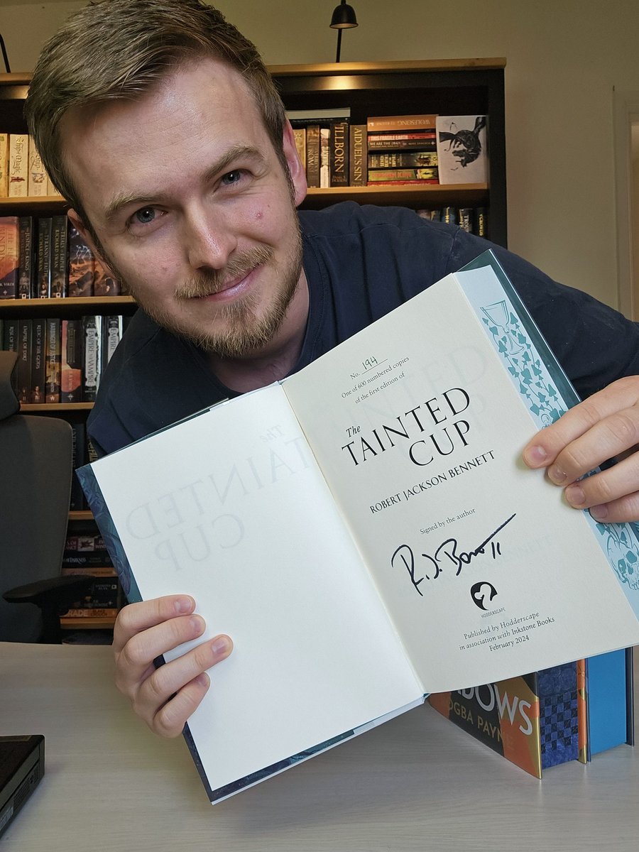 LibraryOfAViki1's tweet image. Massive international giveaway 👀

So excited to be giving away 3 signed and numbered books to three lucky winners (1 book per winner)!

All you have to do to enter is
• Like this post and retweet
• Follow me and @InkstoneBooks !

Giveaway open internationally!