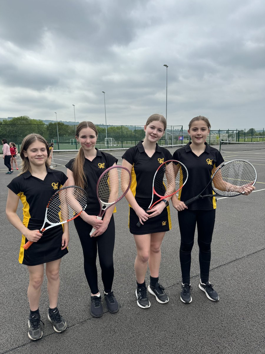 Congratulations to our Year 8 and year 9/10 tennis team who have won the Flintshire schools round of the regional tennis qualifiers and now qualify for the next round to represent Flintshire 🎾 @CastellAlun