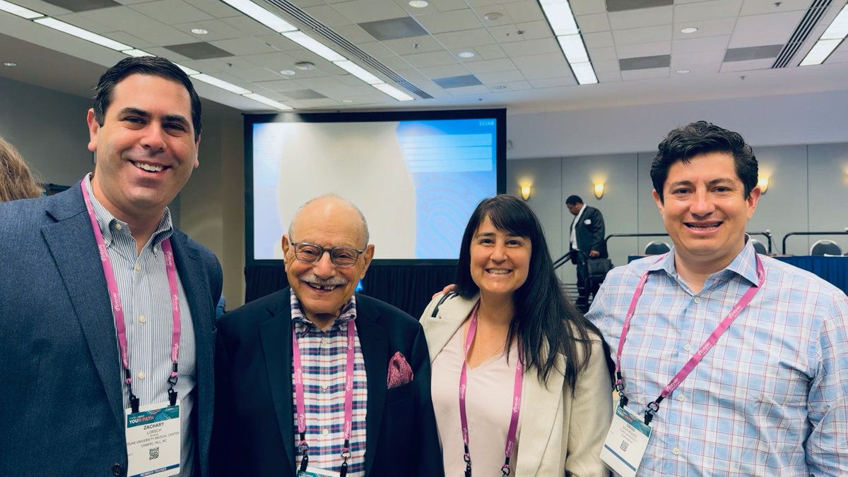 Duke_GI_'s tweet photo. π Generations of gut-brain scientists together at #DDW2024! Proud to see our incredible Duke GI team, past and present, pushing the boundaries of GI health research. Hereβs to inspiring collaboration and groundbreaking discoveries! π§ β¨ #DukeGI #GIHealth #MedicalResearch https://t.co/05DwNOPKcK