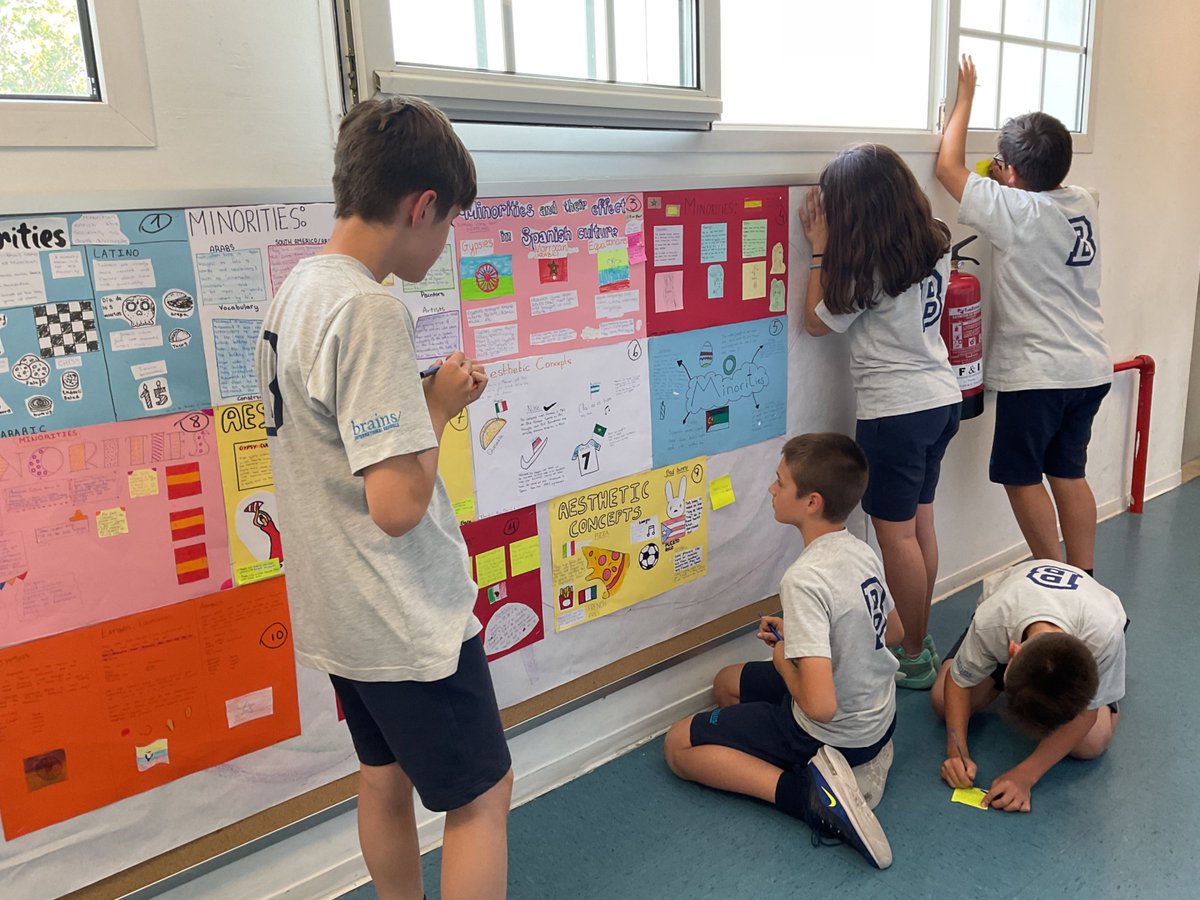 Colegio_Brains's tweet photo. Students in Year 6 at Brains Arturo Soria have used co-evaluation to give feedback on the work done by classmates from different classes, and then analyzed what made them evaluate one piece of work over another. Connecting the reasons with the ATLs. #IBPYP https://t.co/jabDo9uMok