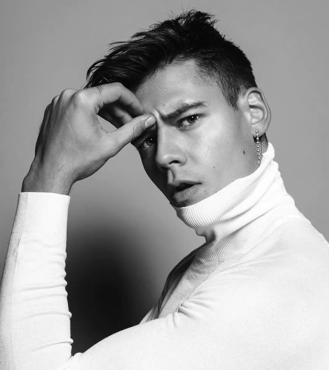 OFRecharge's tweet photo. #onlyfans
Onlyfans: marioadrion
介绍：一名著名视频博主，德国男模。 https://t.co/n0eQ5EJdjP