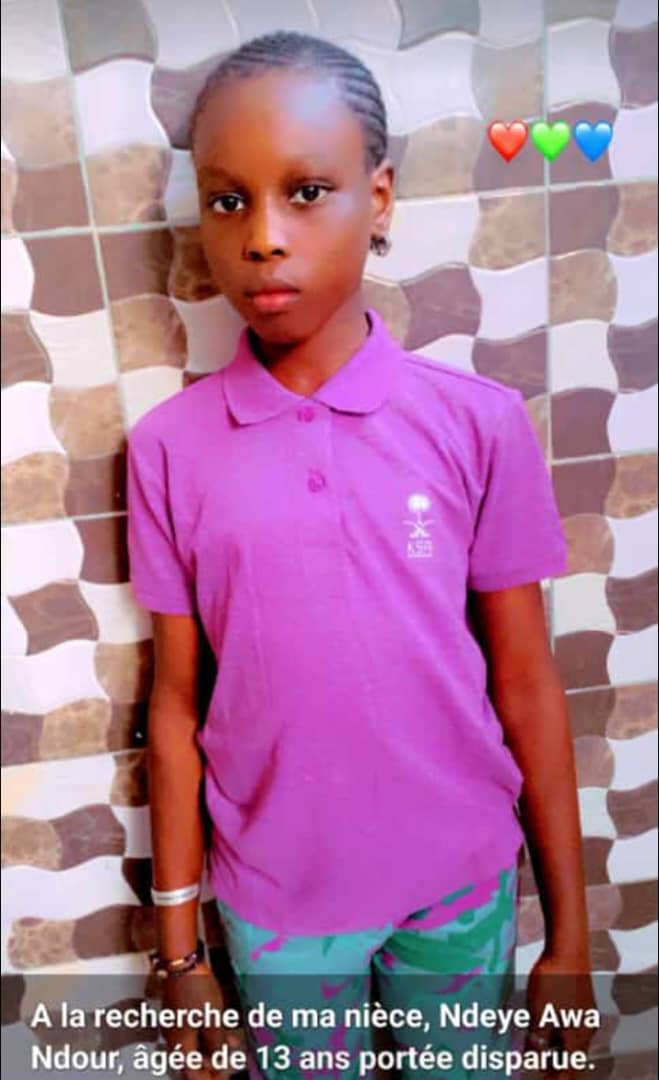 Aidez nous à retrouver cette fille de 13 ans! Elle a disparu depuis le samedi 11 mai! Nous sommes inquiets et atterres par sa disparition! Svp, max de partage. Elle s'appelle Ndeye Awa Ndour Contactez son oncle 779500575 #kebetu