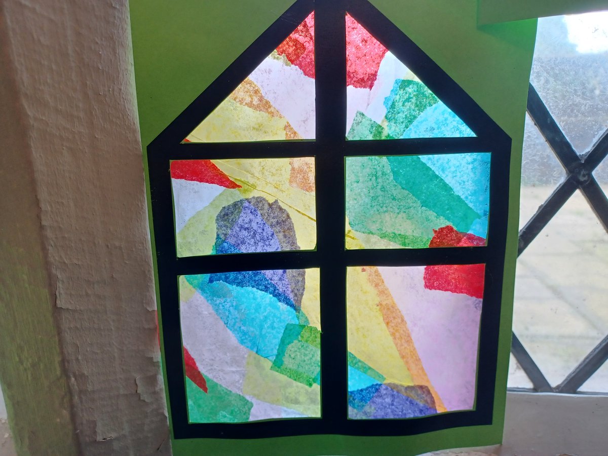 Its almost May half term - hurrah! If you need to entertain the family bring them to #GawthorpeHall on Wednesday 29 May. Make your own colourful window inspired by the Hall's many windows, see how creative you are with paper and recycled materials. events.apps.lancashire.gov.uk/w/webpage/even…