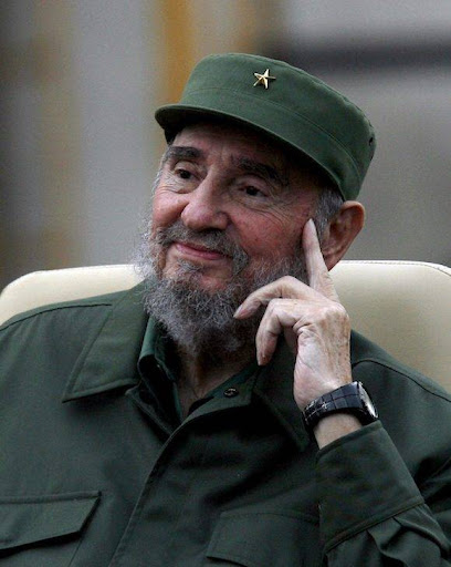 #Cuba🇨🇺«Hay campañas contra la Revolución Cubana, hay campañas internacionales contra la Revolución Cubana. ¿Por qué?  Porque saben que la Revolución Cubana es ejemplo para la América, porque saben que la Revolución Cubana tiene la simpatía de América entera». Fidel Castro Ruz