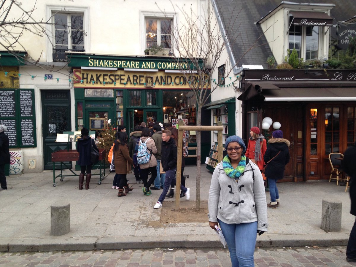 I think it so wild that Love Requires Chocolate, my debut that follows a Francophile Black girl, is being sold at Shakespeare and Company—the very bookshop I made it my mission to visit my first time in Paris 10 years ago. Out in just 3 MONTHS! Preorder: penguinrandomhouse.com/books/714283/l…