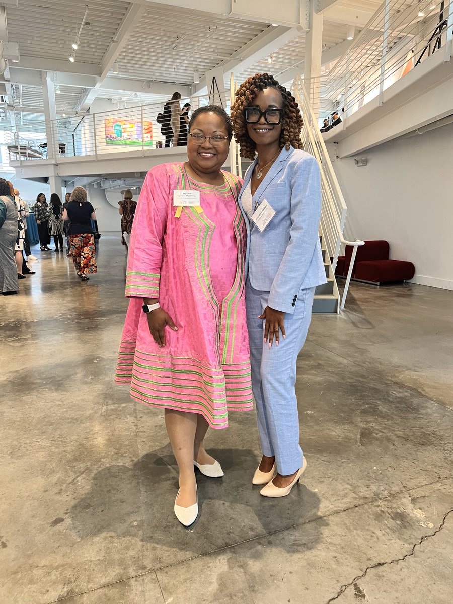 Last week, Shavon Andrews attended the Social Innovation Forum Showcase at Artists For Humanity in South Boston. The event brought together over 300 individuals from the business, philanthropic, and nonprofit communities to highlight the impact of their 2024 Social Innovators.