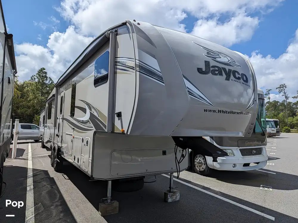 POPRVs's tweet image. Today's Featured Rig: 2018 Eagle 30.5 MBOK for sale in Palm Coast, Florida @ $38.9k #letsjayco @jaycorvs

Text or call Philip at (904) 860-6622. dlvr.it/T784zh