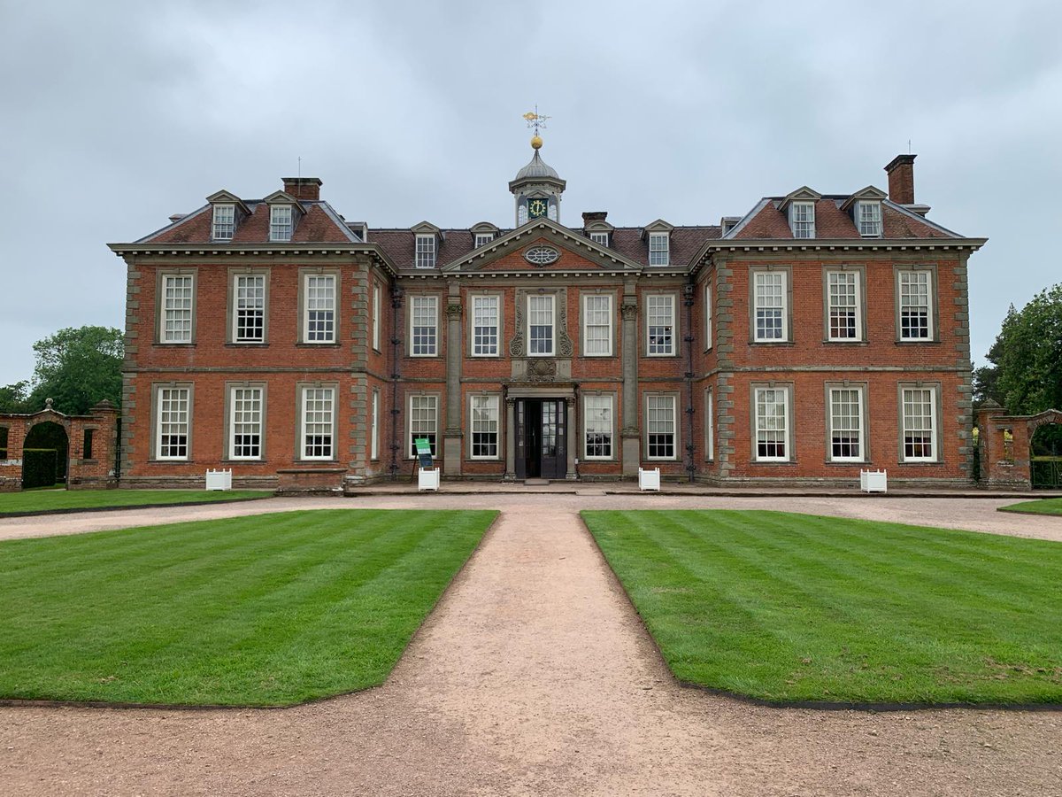 The venue for today's team meeting could be a lot worse! The whole team has enjoyed visiting @HanburyHallNT (and their brilliant cafe!)
