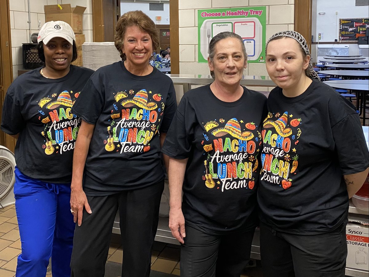 .@WebsterSCSD Pre-K teacher Melanie Perrin shouted out her school's @SCSD_Food team: 'They have been a well-oiled machine this year, going above and beyond for our Pre-K classes & ensuring our youngest scholars are taken care of!' #SCSDGivesThanks