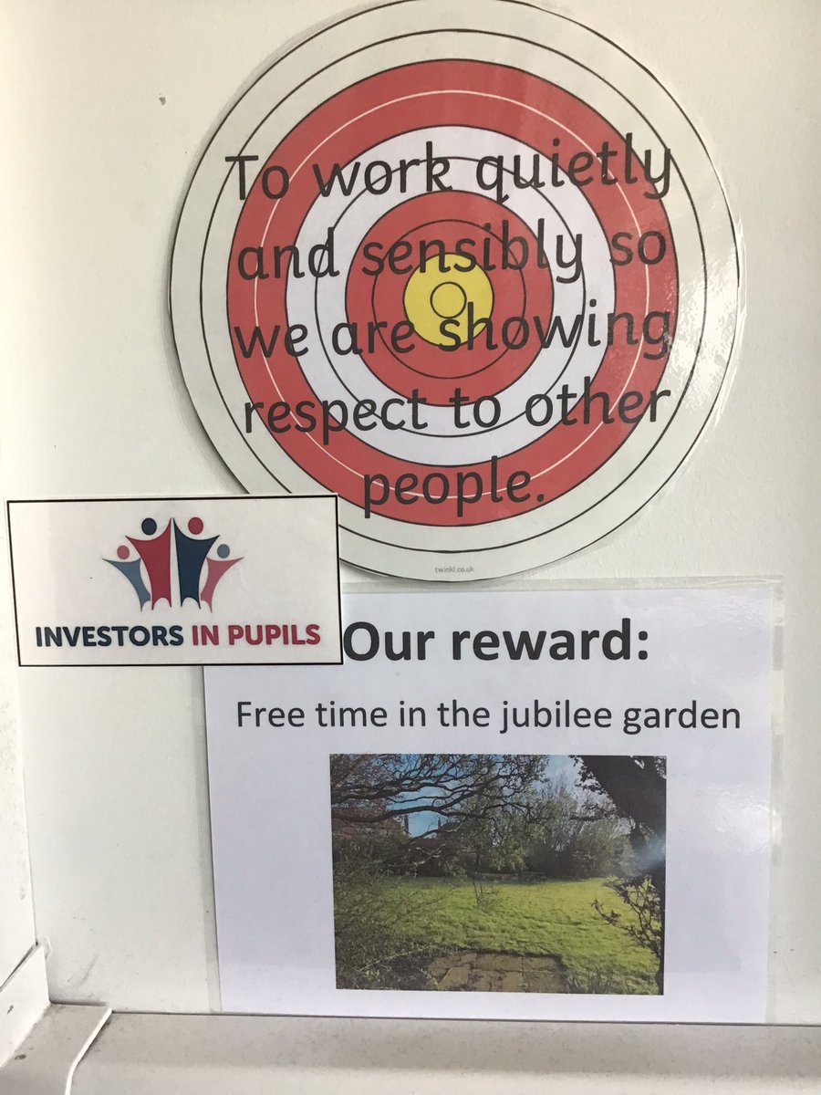 HilderthorpeSch's tweet photo. 4CT are very proud of themselves, and rightly so, for achieving their investors in pupils target as a class, filling their jigsaw and earning their whole class reward. #hildyear4 #hildinvestorsinpupils #hildPSHE #hildcommunity @InvestorsPupils https://t.co/1kPAynZfIk