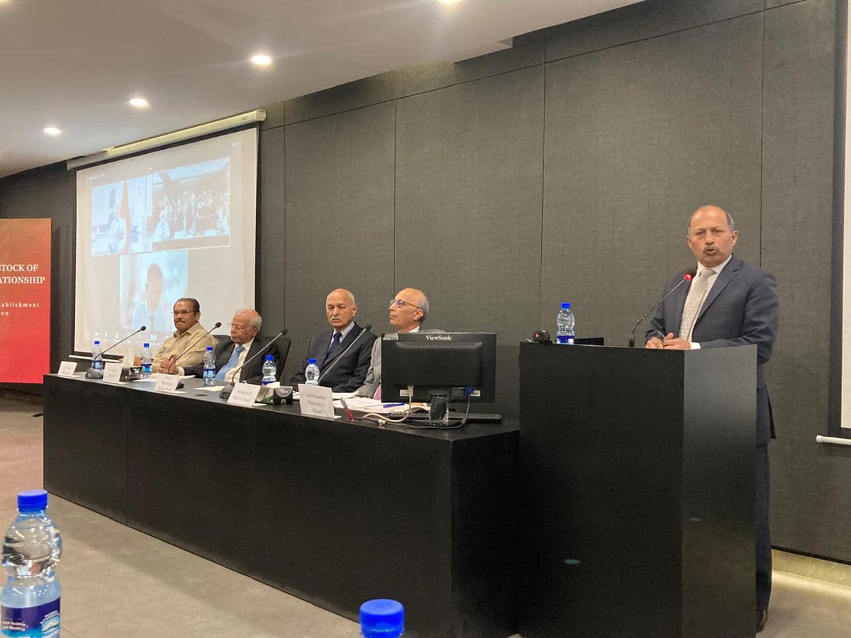 Rabs_AA's tweet image. #BNU Always such a pleasure listening to Mushahid Hussain Syed @Mushahid ! Brilliant keynote speech by him on the past, present and future of China-Pakistan  relations! 73 years and counting. Congratulations to Dr. @YusufMoeed,  VC @BNULahore for instituting China Studies Chair,