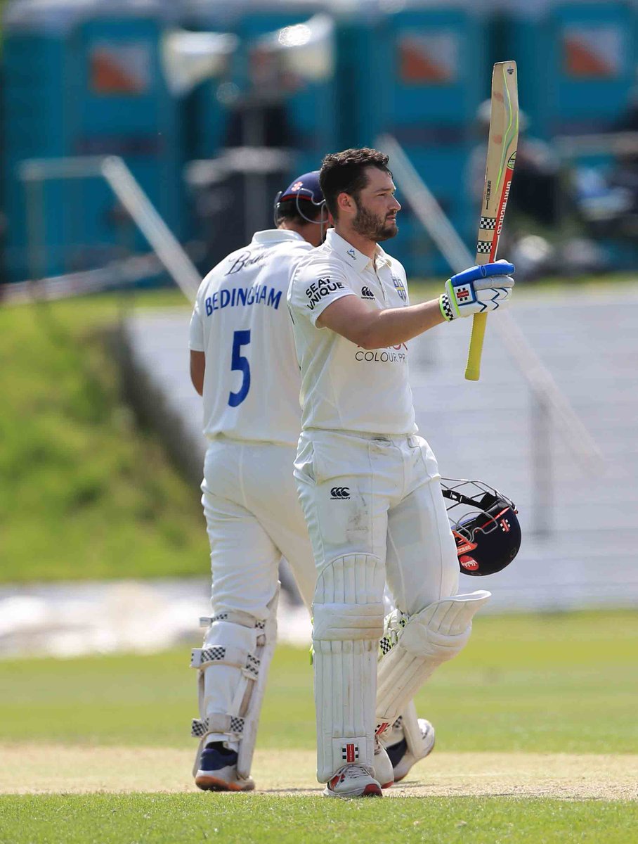 A special knock from @OllieRobinson7. 1️⃣7️⃣1️⃣*

#ForTheNorth | @ggf_photos