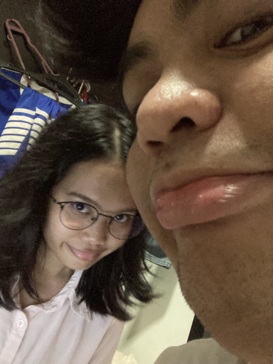 harbilog2000's tweet photo. Tamang invade ng kanya kanyang bahay HAHAHA https://t.co/woPKVn6xAG