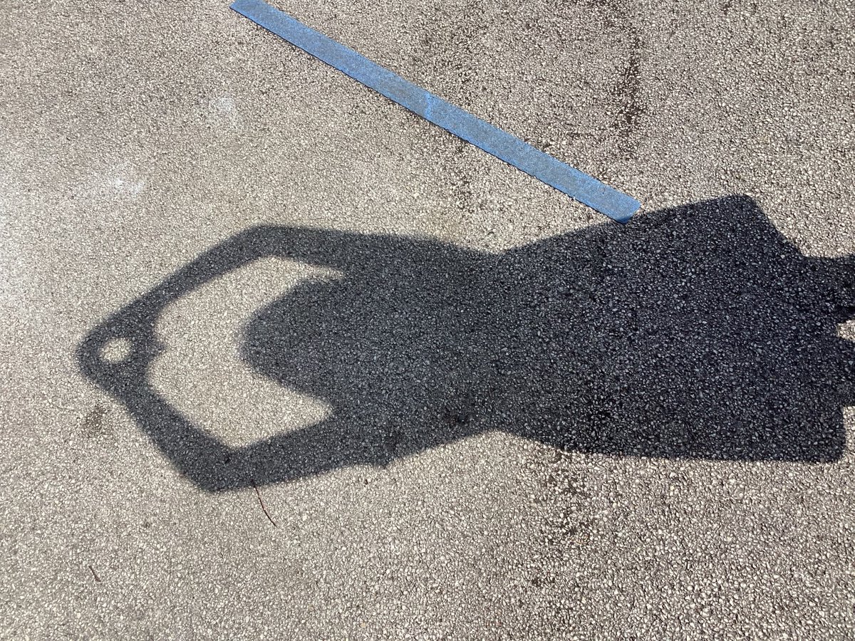 Killisick_jun's tweet photo. Team Freedman have been learning about the apparent movement of the sun across the sky and how shadows are created. #science #wearekillisick #flyinghightrust https://t.co/7OeJ9KbOG6