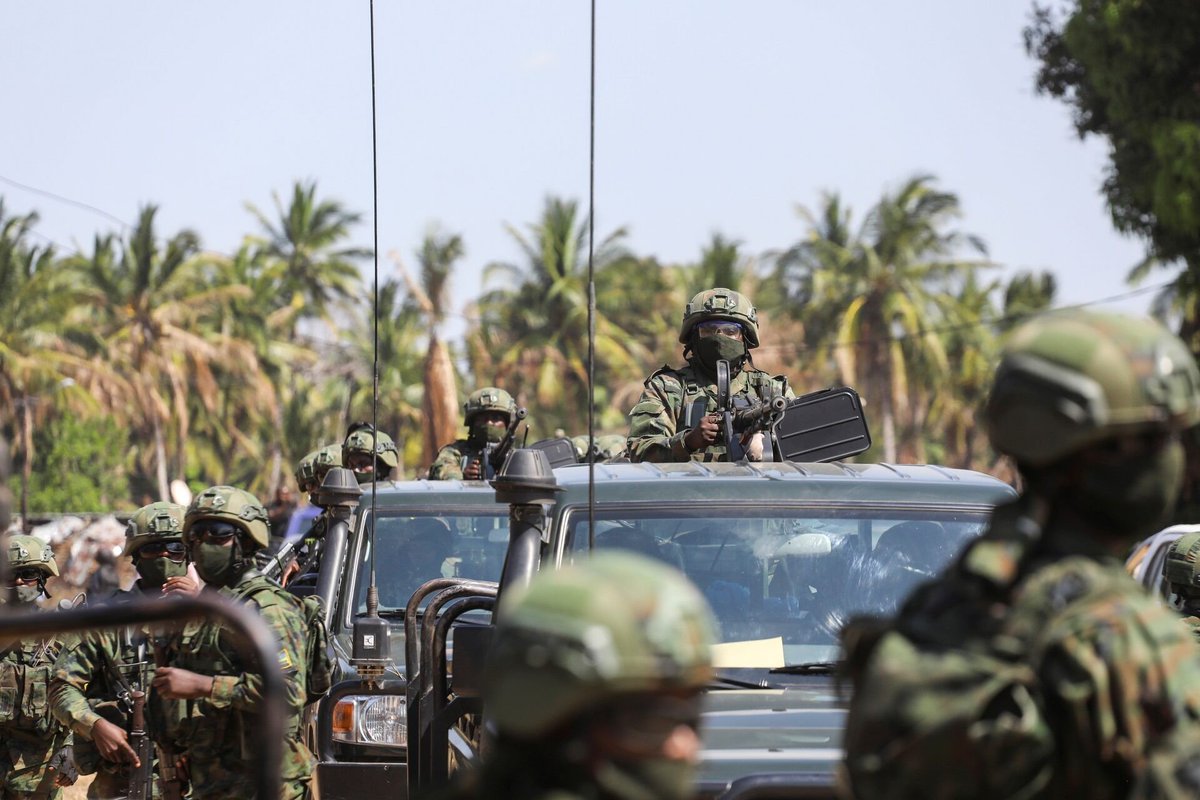 At odds in #DRCongo, #Rwanda & #SADC battle rebels side by side in #Mozambique - ow.ly/oKrL50RMTZU via @The_EastAfrican