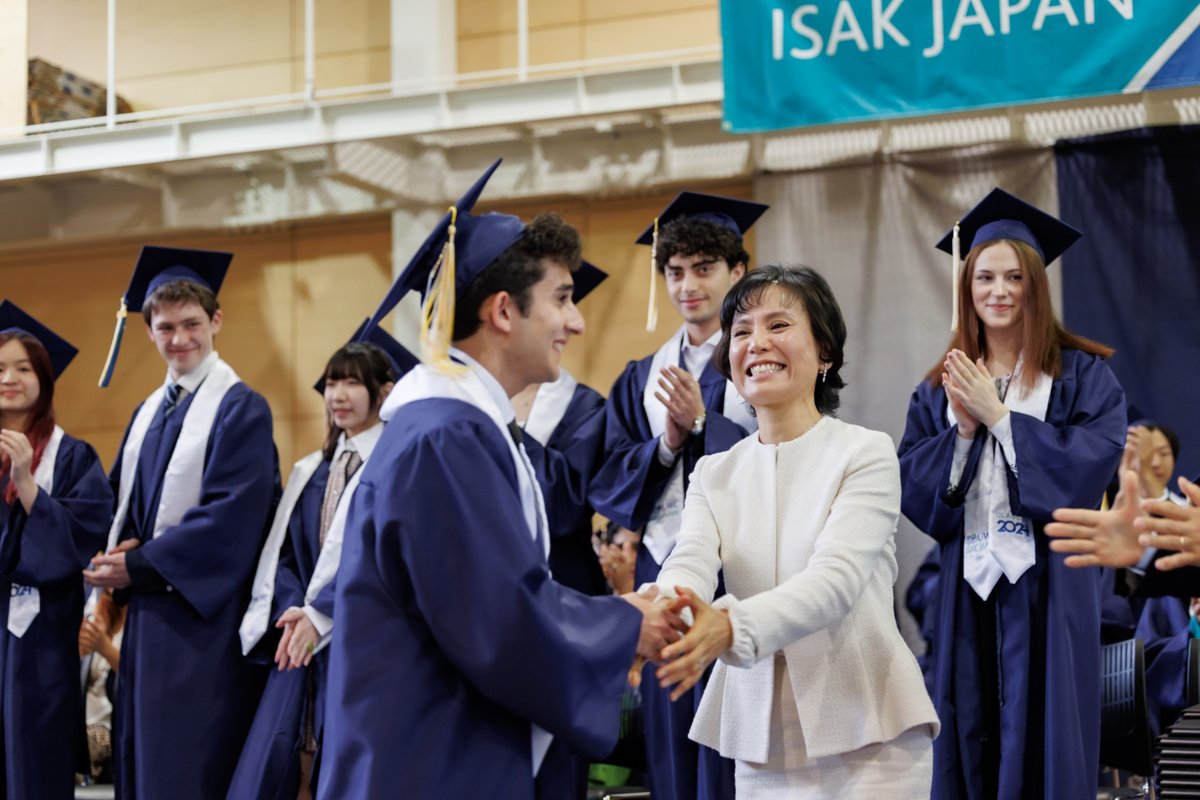 Celebrating UWC's Class of 2024: students don their caps and gowns and prepare for their next journey beyond UWC. To find out more about the UWC graduation ceremonies taking place around the world, visit: uwc.org/about-uwc/news…