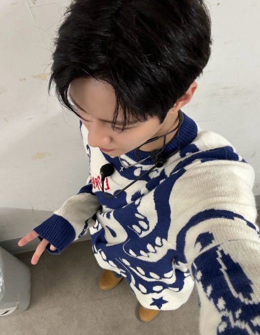 <a href="/LUN8_members/">LUN8</a> [TRANS INA] [#Ian]
Mengapa kita merayakan Rose Day?
🌷 Ambil in  Aku mencintamu 🌷

#루네이트 #LUN8 #hariinirosedayroseday