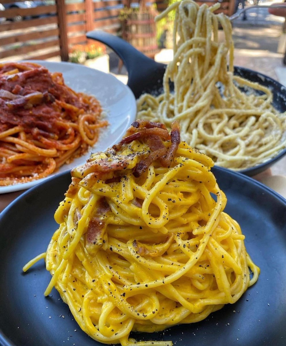 Buon pranzo a tutti 🥂🥂🥂 Carbonara...Amatriciana o Cacio e Pepe? 🤪🤪🤪😋😋😋